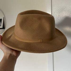 H&M brim hat size M